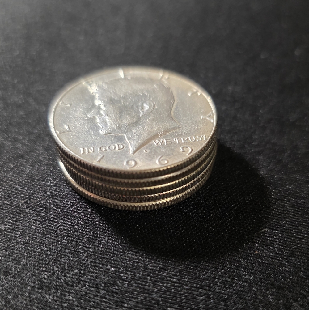 Kennedy Half Dollar Coins 40% Silver - Picture 3 of 3